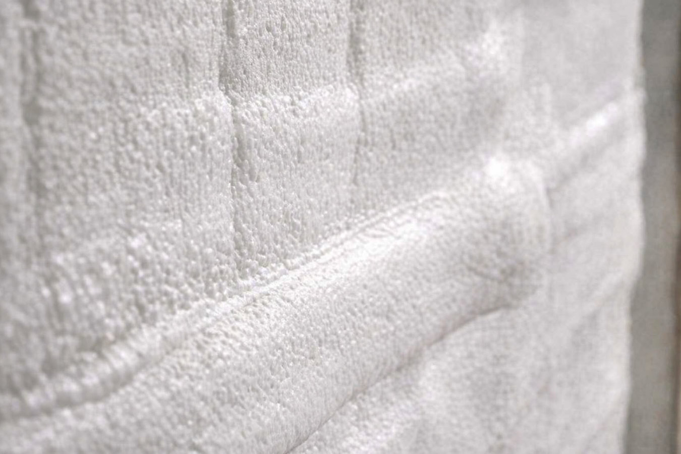 Closed-cell spray foam insulation in Superior, WI